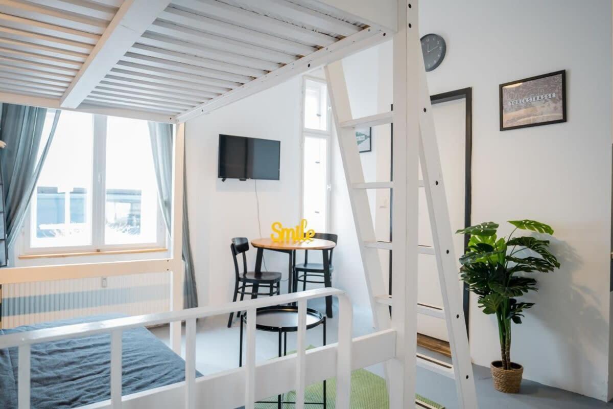 Shabby Chic Plus Self Checkin Plus Free Street Parking Berlin Exterior foto